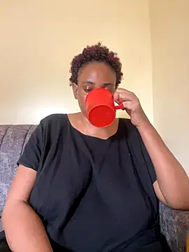 Snapshot of fat_creamy_pus chatting on 11.11.25 fat creamy pus online show from 11.11.25