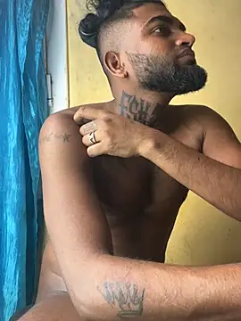 Snapshot of TiltedTen chatting on 02.05.25 TiltedTen online show from 02.05.25