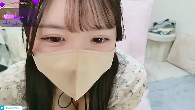 Snapshot of anchan_ chatting on 05.23.26 anchan online show from 05.23.26