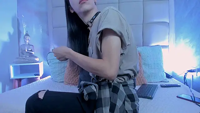 Hecatee 77 online show from 11.18.25