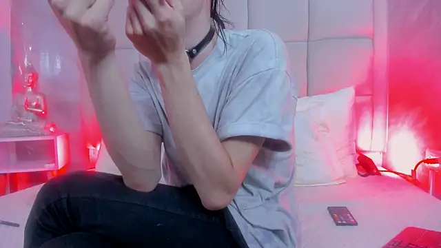 Hecatee 77 online show from 11.30.25