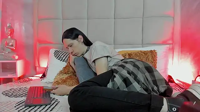 Hecatee 77 online show from 02.18.26