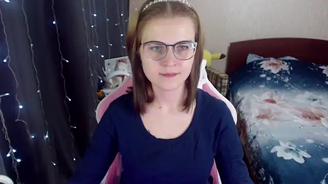 MissBrightShine online show from 01.09.25