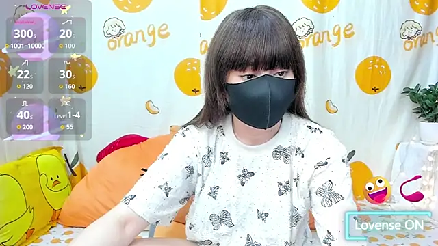 alonelove   online show from 04.17.26