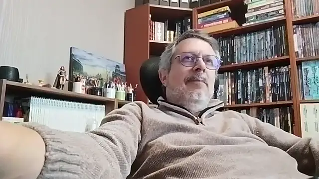 Snapshot of Mandra_is_a_whore chatting on 09.29.25 Mandra is a whore online show from 09.29.25