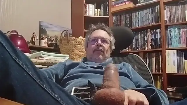 Snapshot of Mandra_is_a_whore chatting on 10.17.25 Mandra is a whore online show from 10.17.25