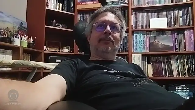 Snapshot of Mandra_is_a_whore chatting on 10.18.25 Mandra is a whore online show from 10.18.25