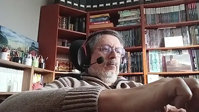 Snapshot of Mandra_is_a_whore chatting on 10.29.25 Mandra is a whore online show from 10.29.25