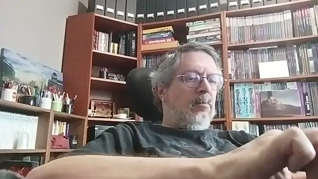 Snapshot of Mandra_is_a_whore chatting on 11.01.25 Mandra is a whore online show from 11.01.25