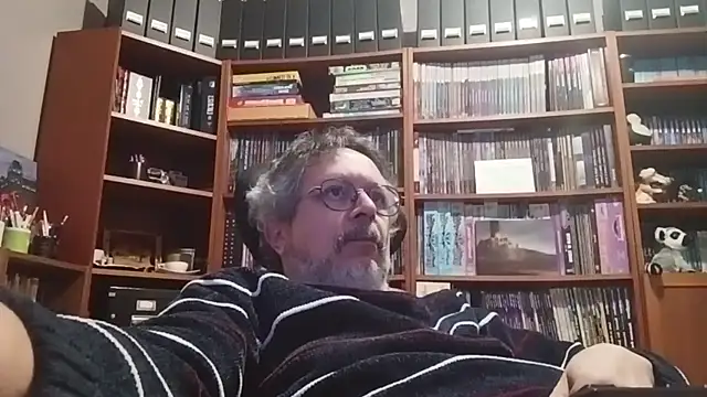 Snapshot of Mandra_is_a_whore chatting on 11.02.25 Mandra is a whore online show from 11.02.25