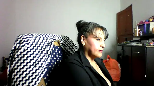 merlyna goldens online show from 05.26.26