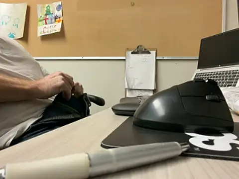 Bigbi6foot5 online show from 11.26.25