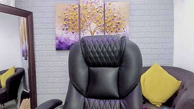 Paula Desousa online show from 11.09.25