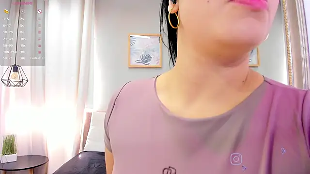 Paula Desousa online show from 07.03.26