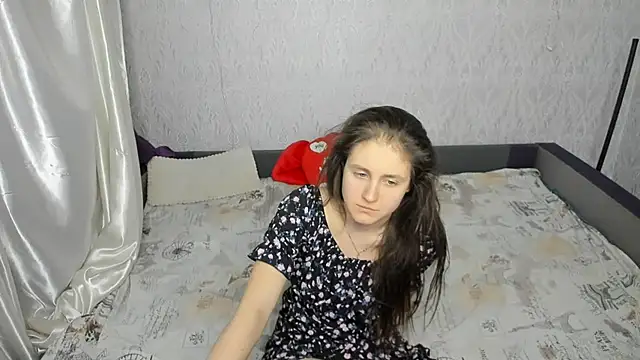 Snapshot of Holliy_Cooper chatting on 01.14.25 Holliy Cooper online show from 01.14.25