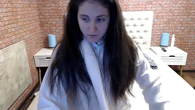 Snapshot of Holliy_Cooper chatting on 01.20.25 Holliy Cooper online show from 01.20.25