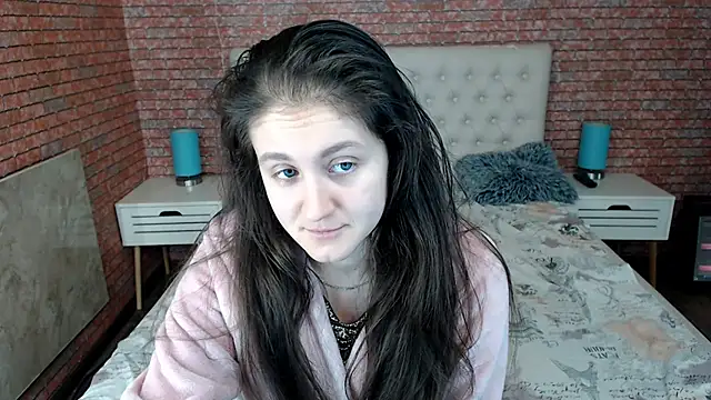 Snapshot of Holliy_Cooper chatting on 01.24.25 Holliy Cooper online show from 01.24.25