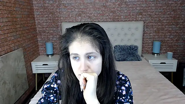 Snapshot of Holliy_Cooper chatting on 01.30.25 Holliy Cooper online show from 01.30.25