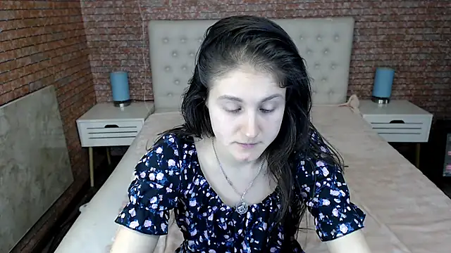 Snapshot of Holliy_Cooper chatting on 01.31.25 Holliy Cooper online show from 01.31.25