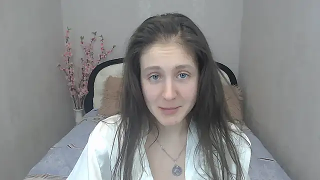 Snapshot of Holliy_Cooper chatting on 02.19.25 Holliy Cooper online show from 02.19.25