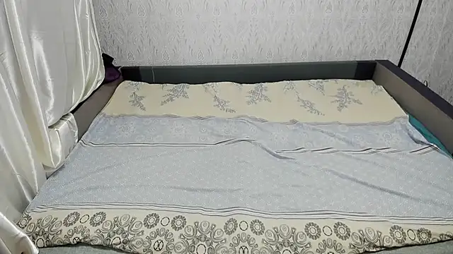 Snapshot of Holliy_Cooper chatting on 02.28.25 Holliy Cooper online show from 02.28.25