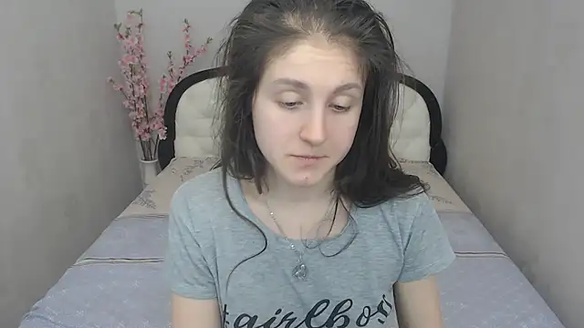 Snapshot of Holliy_Cooper chatting on 03.06.25 Holliy Cooper online show from 03.06.25