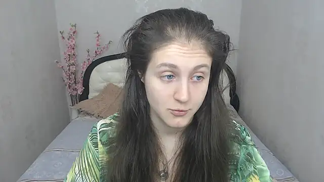 Snapshot of Holliy_Cooper chatting on 03.13.25 Holliy Cooper online show from 03.13.25