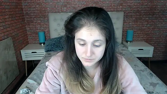 Snapshot of Holliy_Cooper chatting on 09.22.25 Holliy Cooper online show from 09.22.25