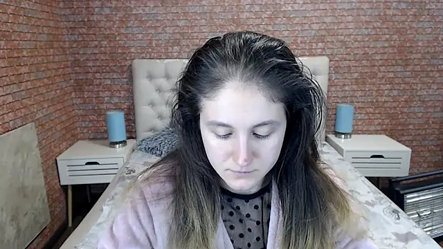 Snapshot of Holliy_Cooper chatting on 10.02.25 Holliy Cooper online show from 10.02.25