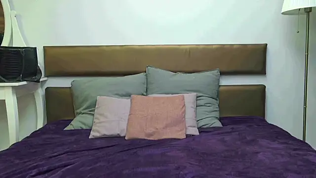 MissYvie online show from 06.21.26