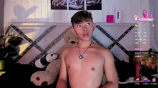 Austin connor  online show from 12.04.25