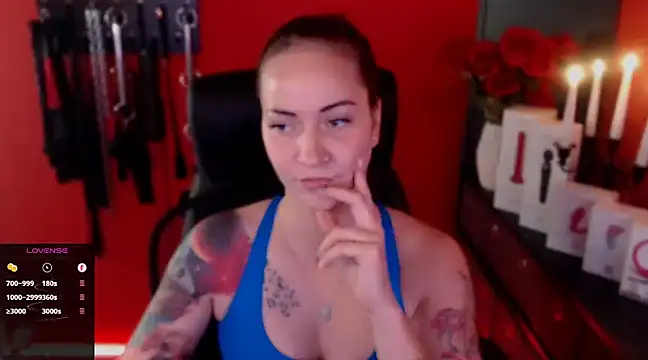 Snapshot of _Jane_Warren_ chatting on 01.15.25 Jane Warren online show from 01.15.25