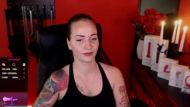 Snapshot of _Jane_Warren_ chatting on 02.05.25 Jane Warren online show from 02.05.25