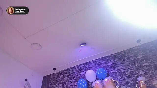 jade swet online show from 10.12.25