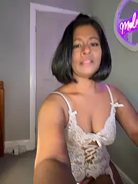 Snapshot of RoseMelanie chatting on 10.11.25 RoseMelanie online show from 10.11.25