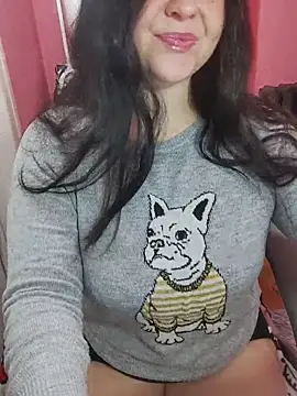 Snapshot of ErikaVlovely chatting on 11.16.25 ErikaVlovely online show from 11.16.25