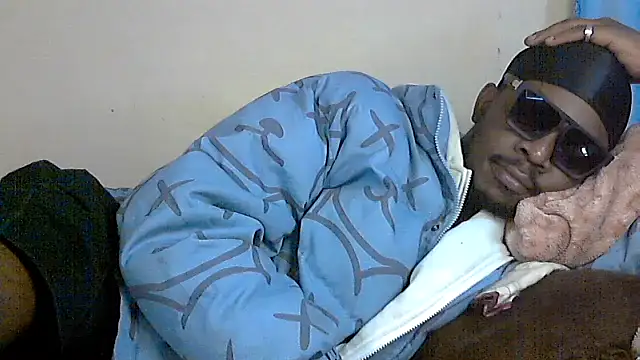 Snapshot of BIGDICKMULLAH chatting on 09.20.25 BIGDICKMULLAH online show from 09.20.25