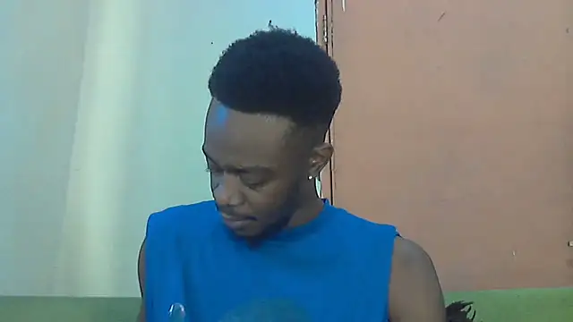 Snapshot of BIGDICKMULLAH chatting on 10.02.25 BIGDICKMULLAH online show from 10.02.25