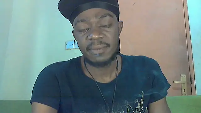 Snapshot of BIGDICKMULLAH chatting on 10.07.25 BIGDICKMULLAH online show from 10.07.25