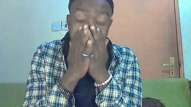 Snapshot of BIGDICKMULLAH chatting on 10.12.25 BIGDICKMULLAH online show from 10.12.25