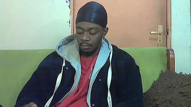 Snapshot of BIGDICKMULLAH chatting on 10.18.25 BIGDICKMULLAH online show from 10.18.25