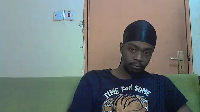 Snapshot of BIGDICKMULLAH chatting on 10.24.25 BIGDICKMULLAH online show from 10.24.25