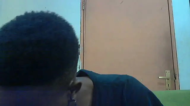 Snapshot of BIGDICKMULLAH chatting on 10.31.25 BIGDICKMULLAH online show from 10.31.25