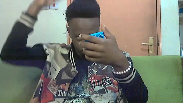 Snapshot of BIGDICKMULLAH chatting on 11.01.25 BIGDICKMULLAH online show from 11.01.25