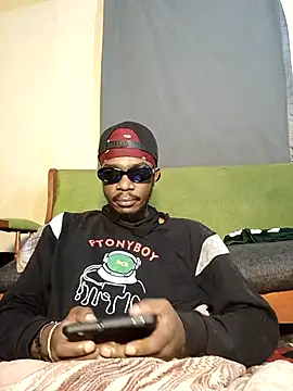 Snapshot of BIGDICKMULLAH chatting on 04.28.26 BIGDICKMULLAH online show from 04.28.26
