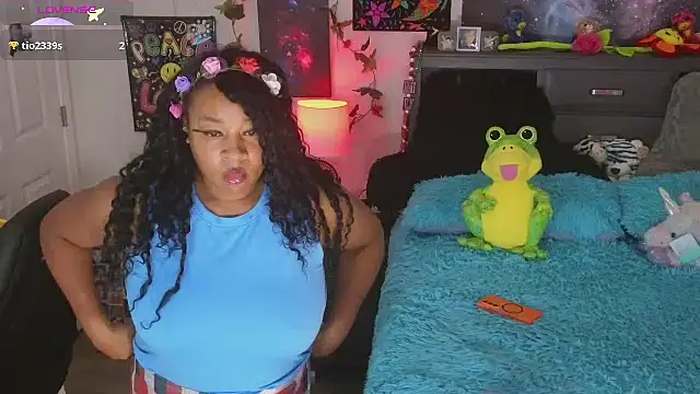 Snapshot of temptressbeauty24 chatting on 10.01.25 temptressbeauty24 online show from 10.01.25