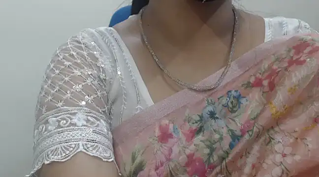 Lovely Siri 23 online show from 02.13.25