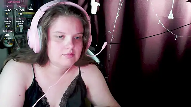 Snapshot of so_cute777 chatting on 09.23.25 so cute777 online show from 09.23.25