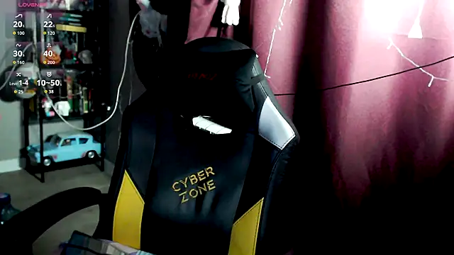 Snapshot of so_cute777 chatting on 10.11.25 so cute777 online show from 10.11.25