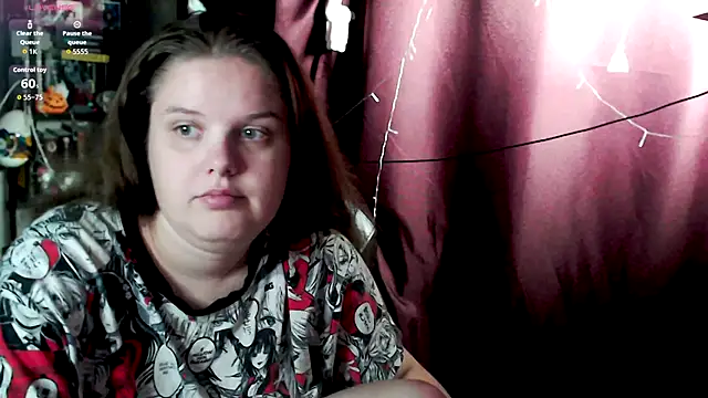 Snapshot of so_cute777 chatting on 10.11.25 so cute777 online show from 10.11.25